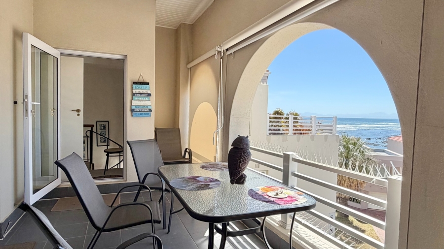 3 Bedroom Property for Sale in Harbour Island Western Cape